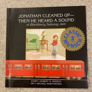 🩷10/$10🩷Jonathan Cleaned Up-Then He Heard a Sound Classic Robert Munsch Book